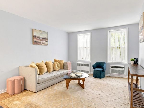 311 E 25th Street, Unit 3A, New York (Manhattan), NY 10010