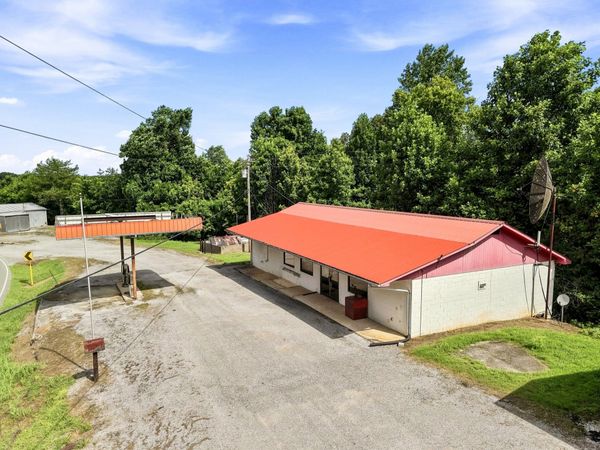 4111 Jefferson Rd , Smithville, TN 37166