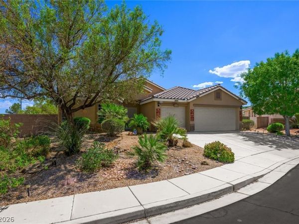 213 Whitetail Archery Avenue, North Las Vegas, NV 89084