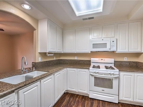 10193 Crepe Myrtle Court, Las Vegas, NV 89183