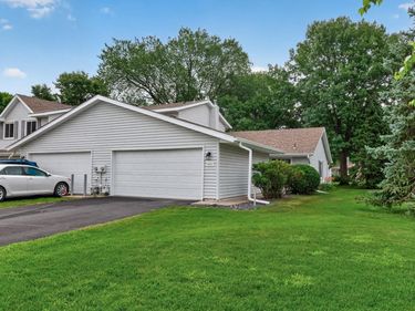 422 95th Lane NE, Blaine, MN 55434