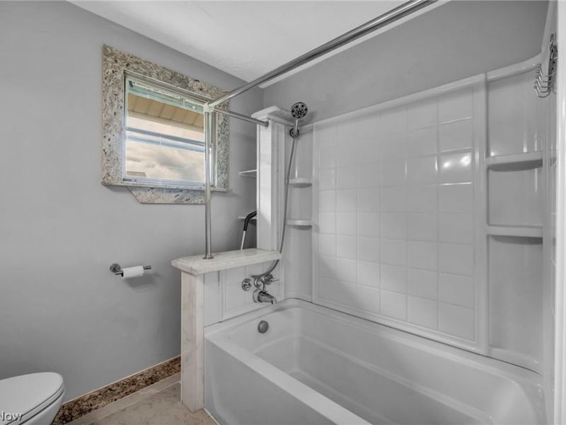 2103 13th Street SW, Akron, OH 44314 Photo 31