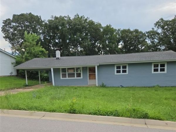 828 Johanna Street , Sullivan, MO 63080