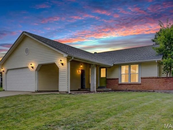 1937 Rule Avenue, Maryland Heights, MO 63043