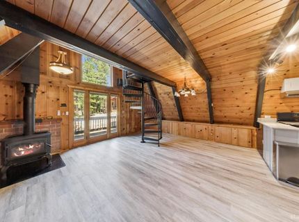 1588 Oglala Street, South Lake Tahoe, CA 96150 Photo