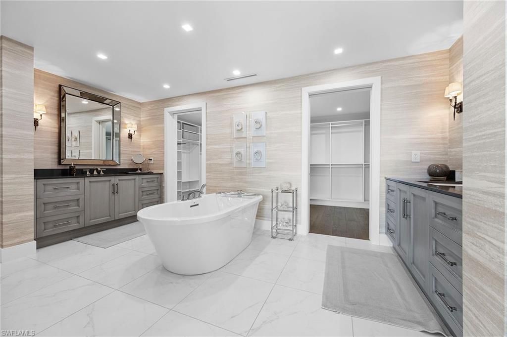 13915 Old Coast Rd , Unit 2205, Naples, FL 34110 Photo