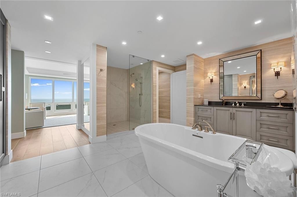 13915 Old Coast Rd , Unit 2205, Naples, FL 34110 Photo