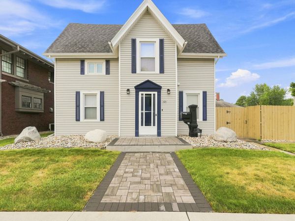 305 W 7Th Street, Auburn, IN 46706