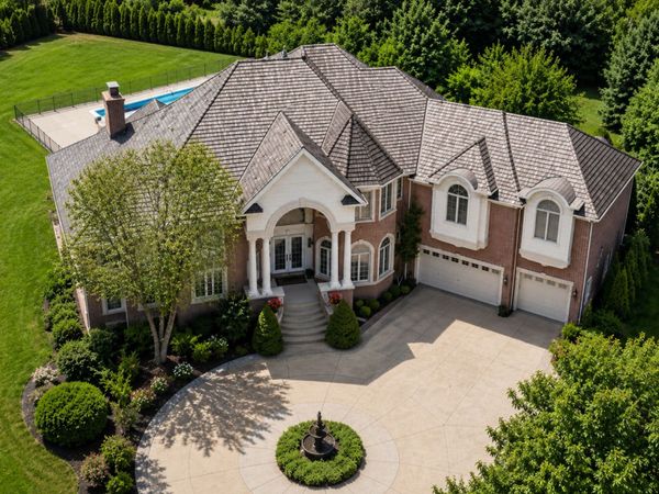 151 Palmer Circle , Vernon Hills, IL 60061
