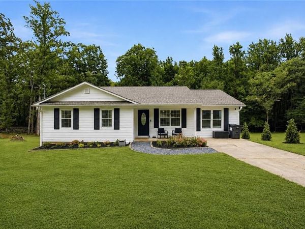 6642 Nix Road, Dawsonville, GA 30534