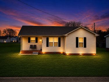 1977 Timberline Circle, Oak Grove, KY 42262