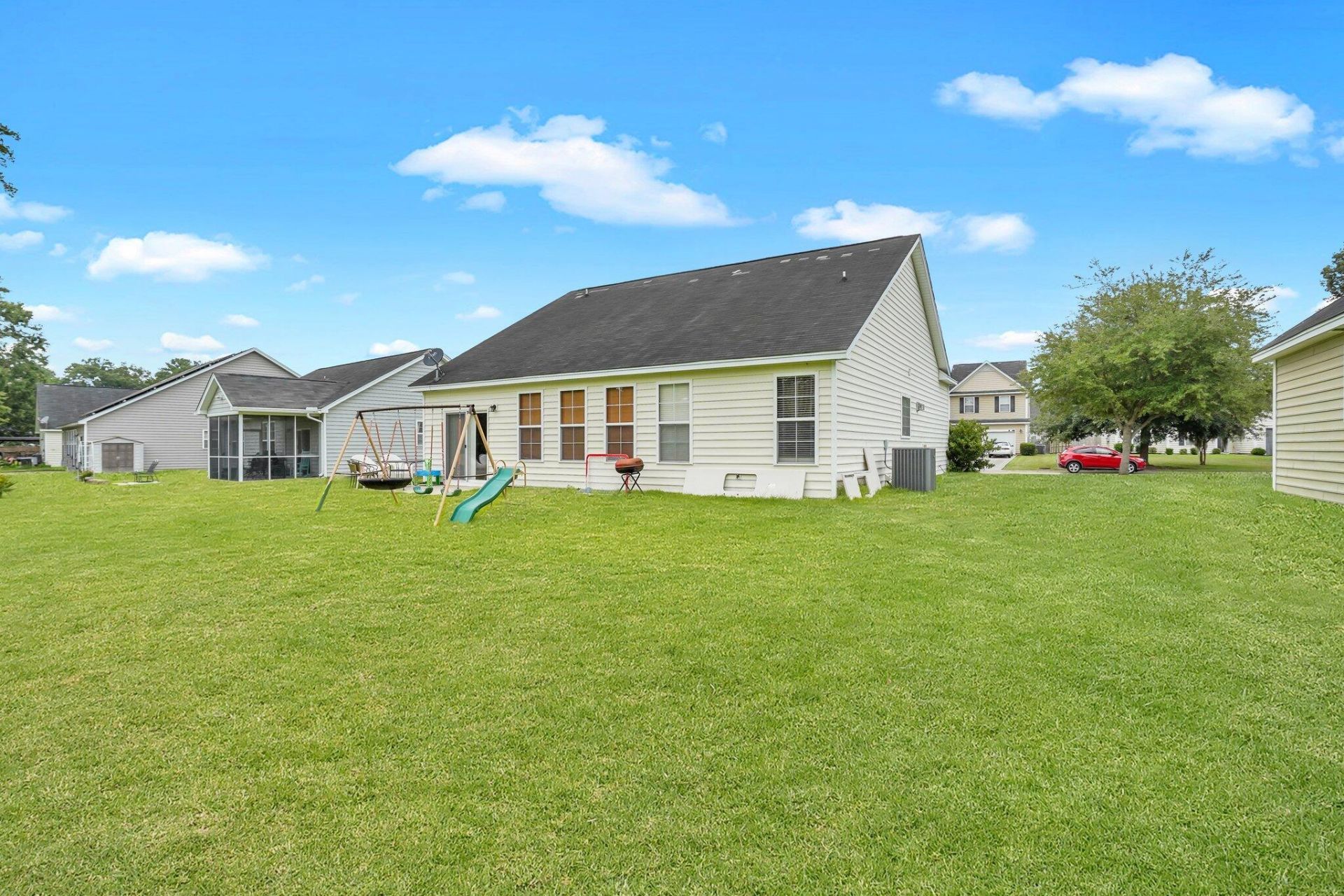 8023 Hyannis Court Photo 25