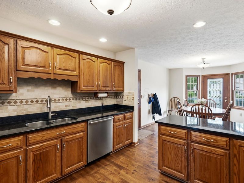580 Palm Drive , Marysville, OH 43040 Photo 16