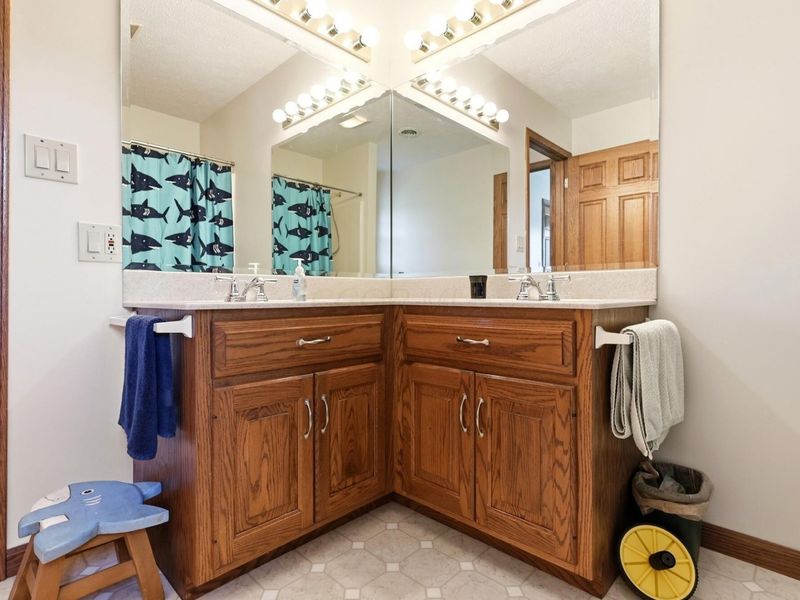 580 Palm Drive , Marysville, OH 43040 Photo 36