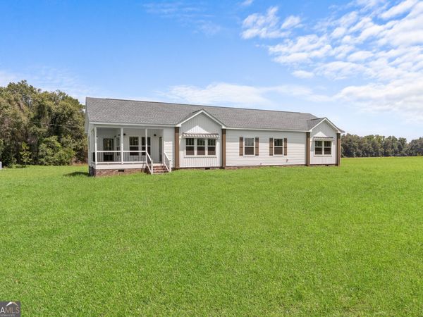 562 Sinkhole Road, Register, GA 30452