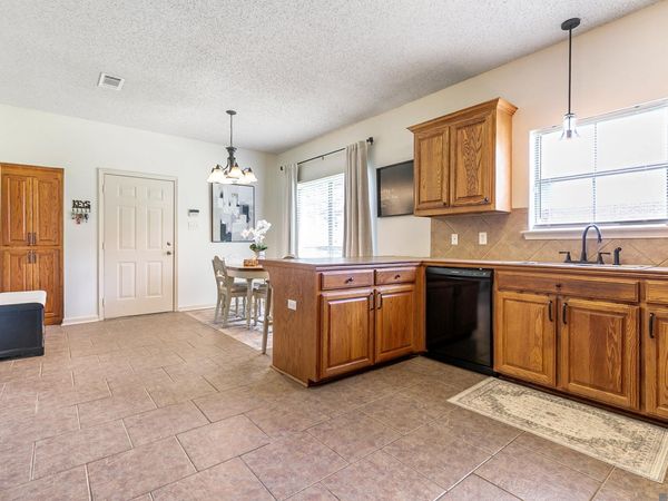43193 Sycamore Bend Ave, Gonzales, LA 70737