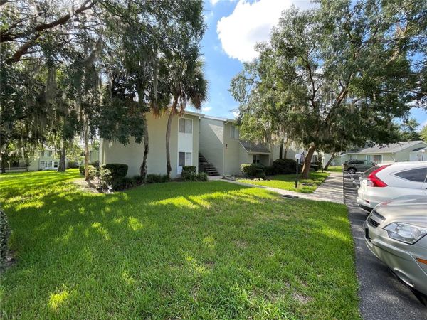 586 BAHIA CIRCLE , Unit B, OCALA, FL 34472