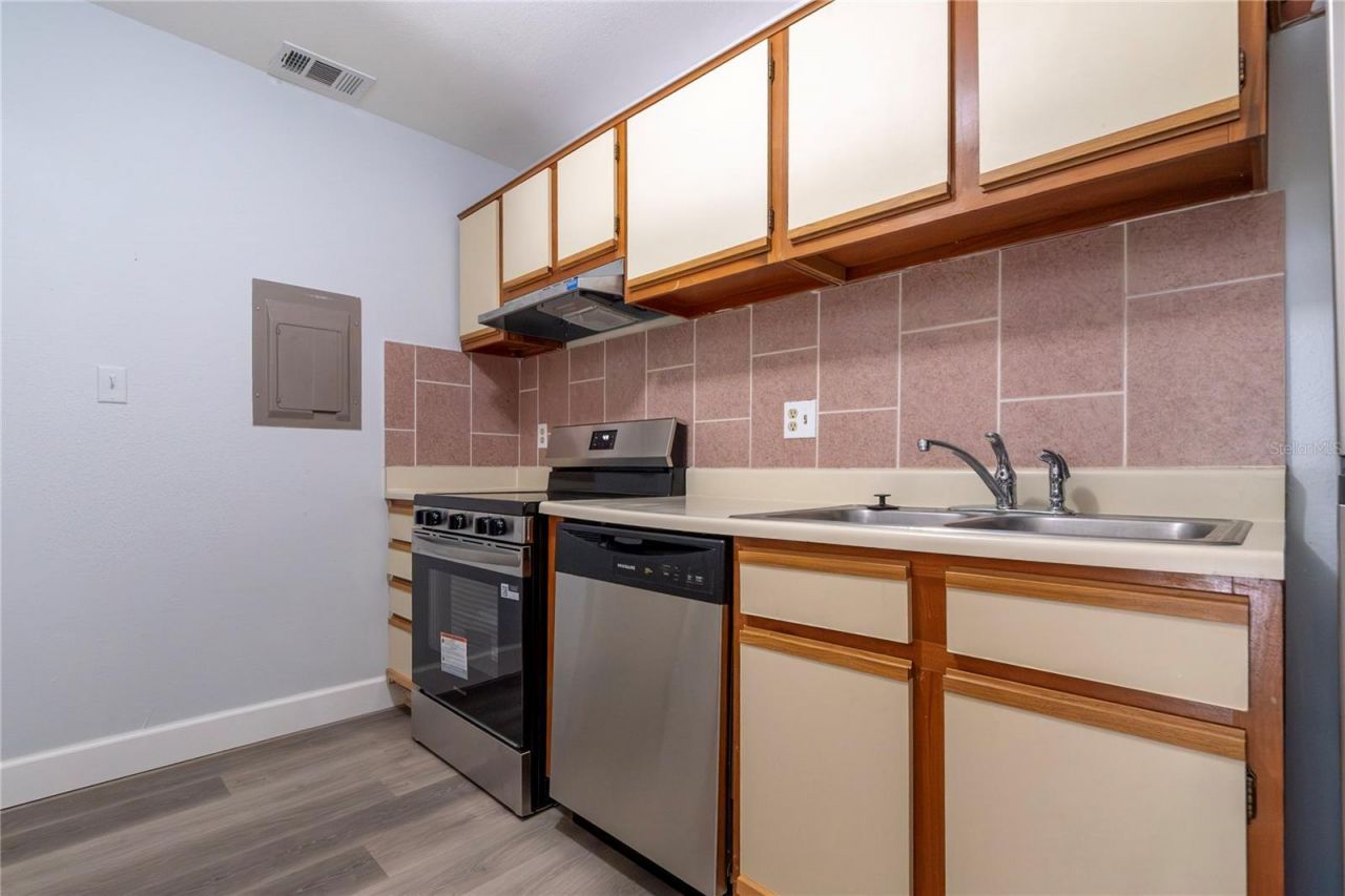 1400 Gandy Boulevard N, Unit 1708, Saint Petersburg, FL 33702 Photo