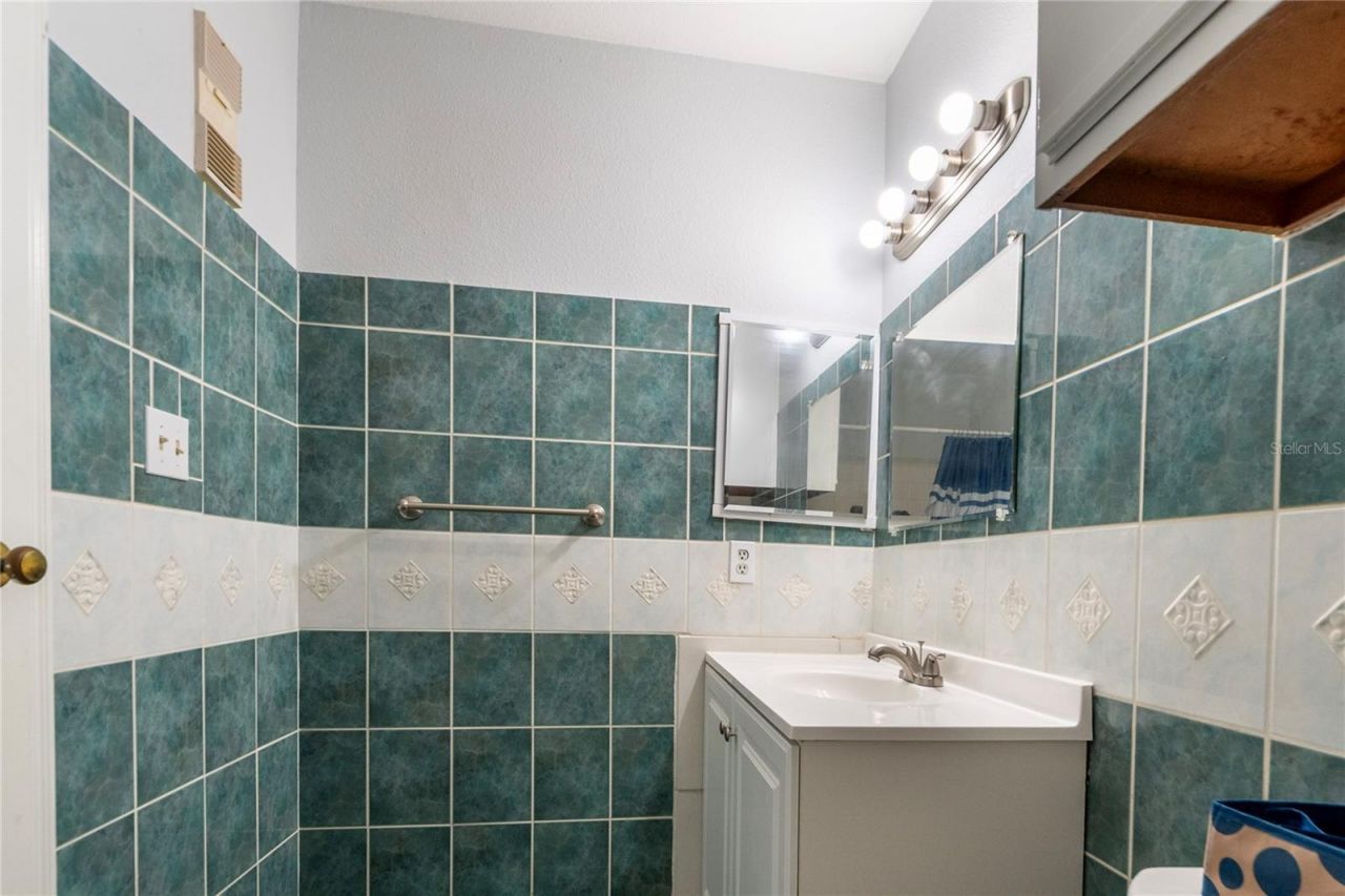 1400 Gandy Boulevard N, Unit 1708, Saint Petersburg, FL 33702 Photo