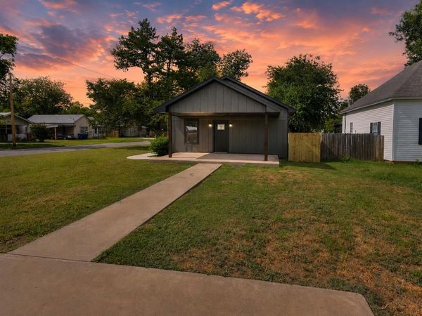 1828 W Idaho Avenue, Chickasha, OK 73018