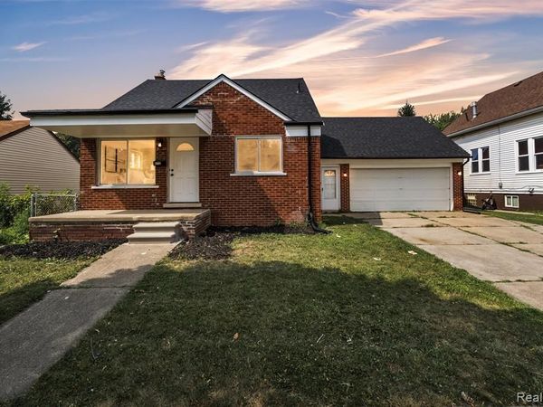 8712 Whitlock Avenue , Dearborn, MI 48126