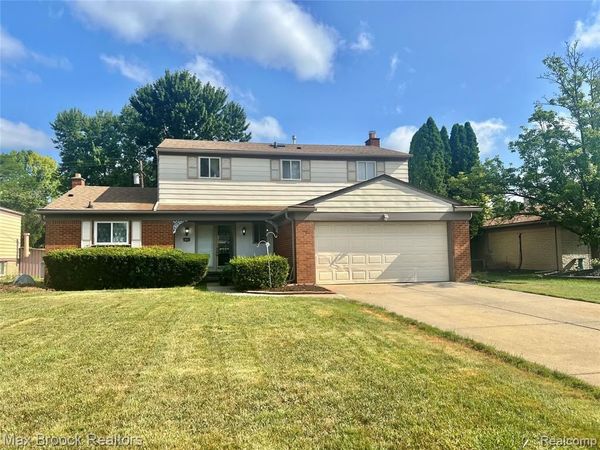 21180 Glenmorra Street, Southfield, MI 48076