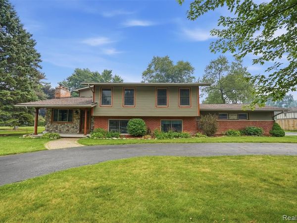 3454 Paddington Drive , Troy, MI 48084