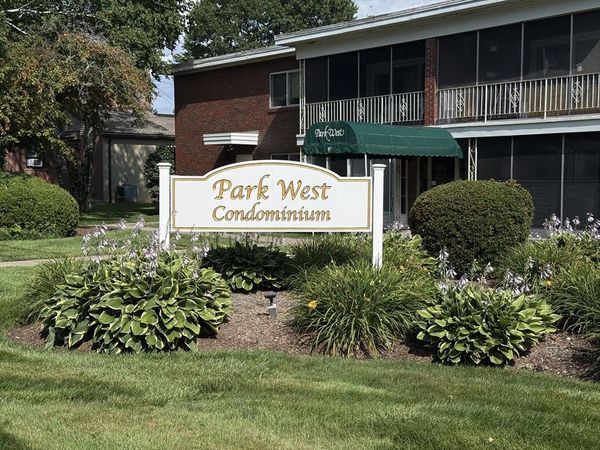 32 Park Ave, Unit 19, West Springfield, MA 01089
