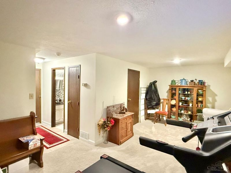 5174 Clearlake Drive, Unit 38, Cincinnati, OH 45247 Photo 16