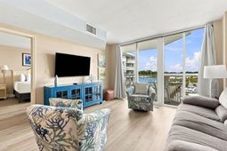 2100 Sea Mountain Hwy.  photo 4