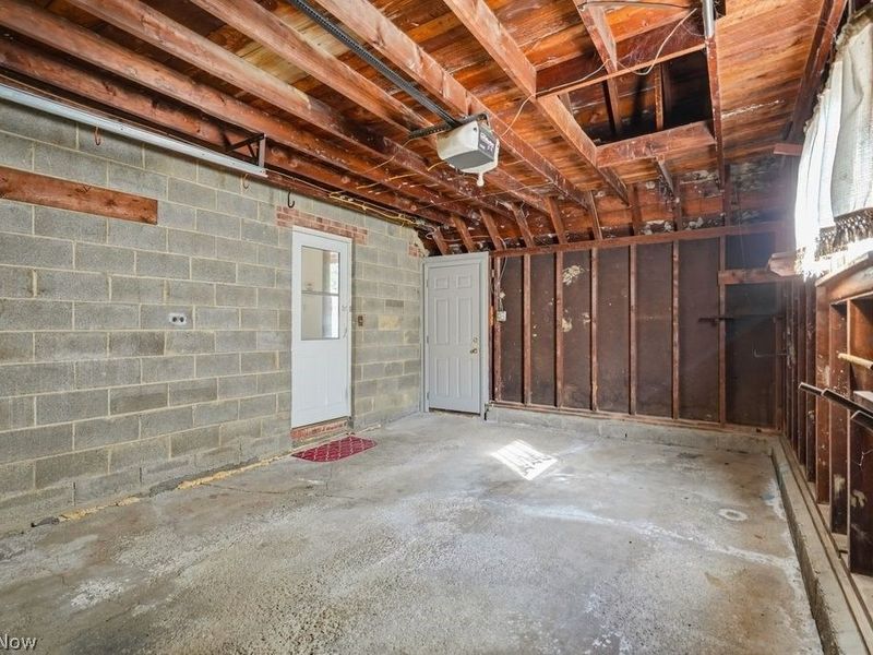 23881 Puritan Avenue, Euclid, OH 44123 Photo 15