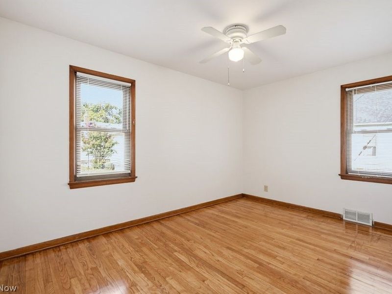 23881 Puritan Avenue, Euclid, OH 44123 Photo 8
