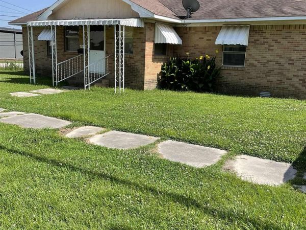 201 W 4Th Street, Rector, AR 72461