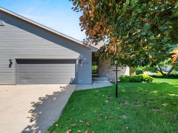 N1838 HYACINTH COURT, Greenville, WI 54942