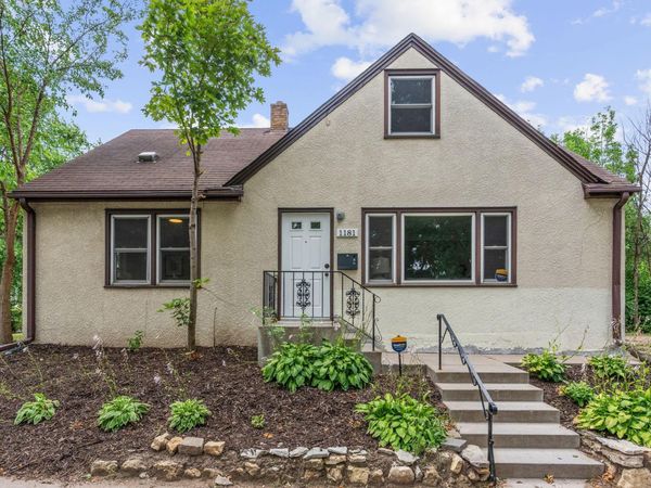 1181 Duluth Street , Saint Paul, MN 55106