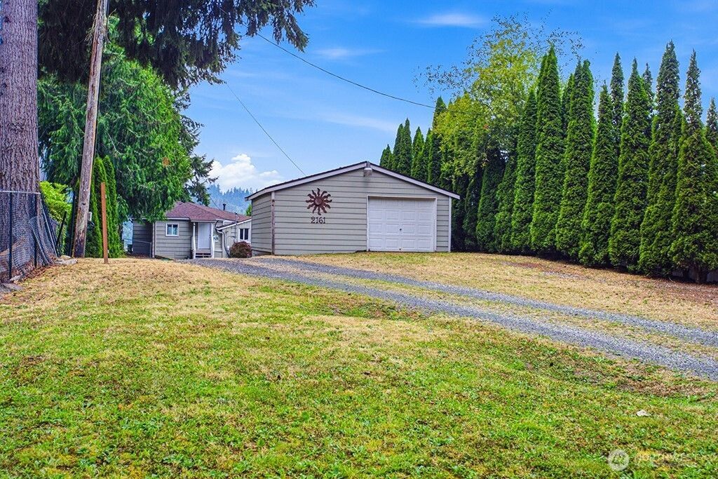 2161 Marine Drive , Bremerton, WA 98312