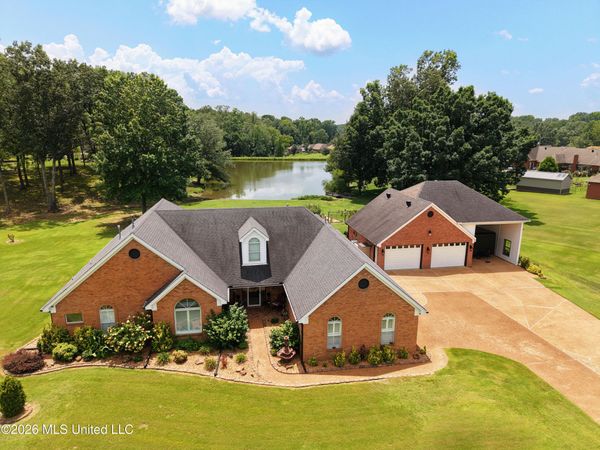 1977 Tara Lakes Drive, Hernando, MS 38632
