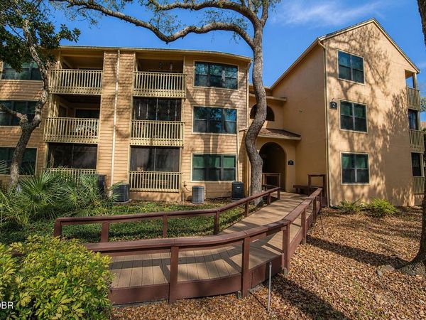 1401 S Palmetto Avenue, Unit 215, Daytona Beach, FL 32114