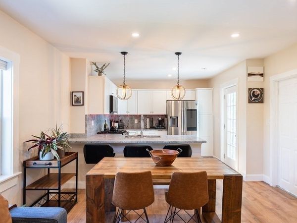 5 Everett Ct, Unit Apt 2B, Boston, MA 02128