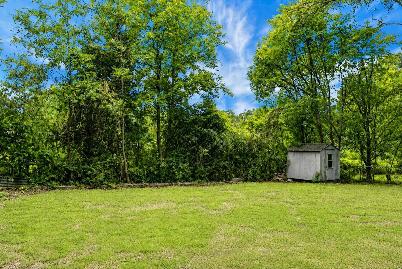 2052 Vestry Drive Photo 20