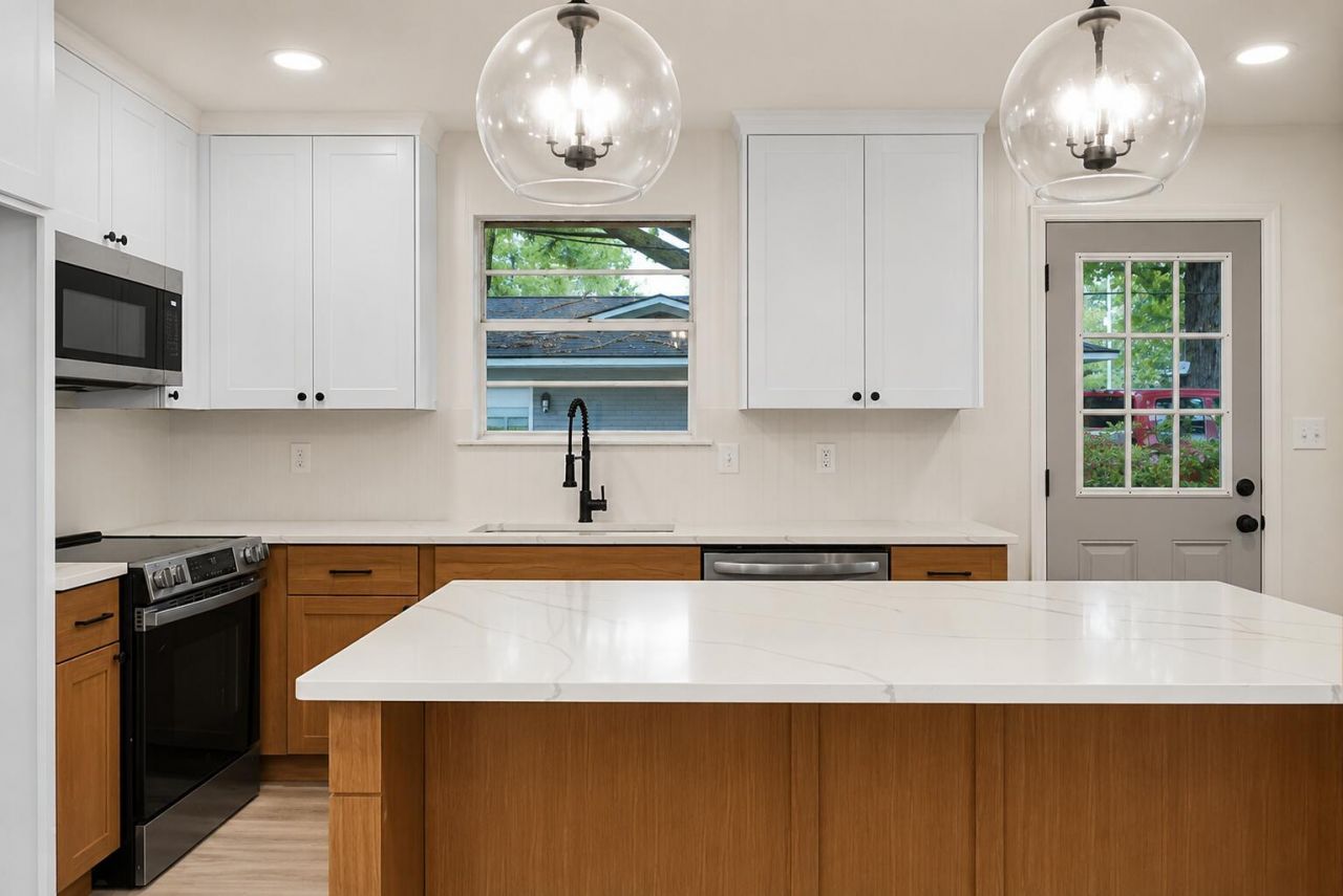 2052 Vestry Drive Photo 9