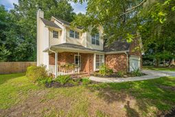 8167 Sherbrooke Lane photo 4