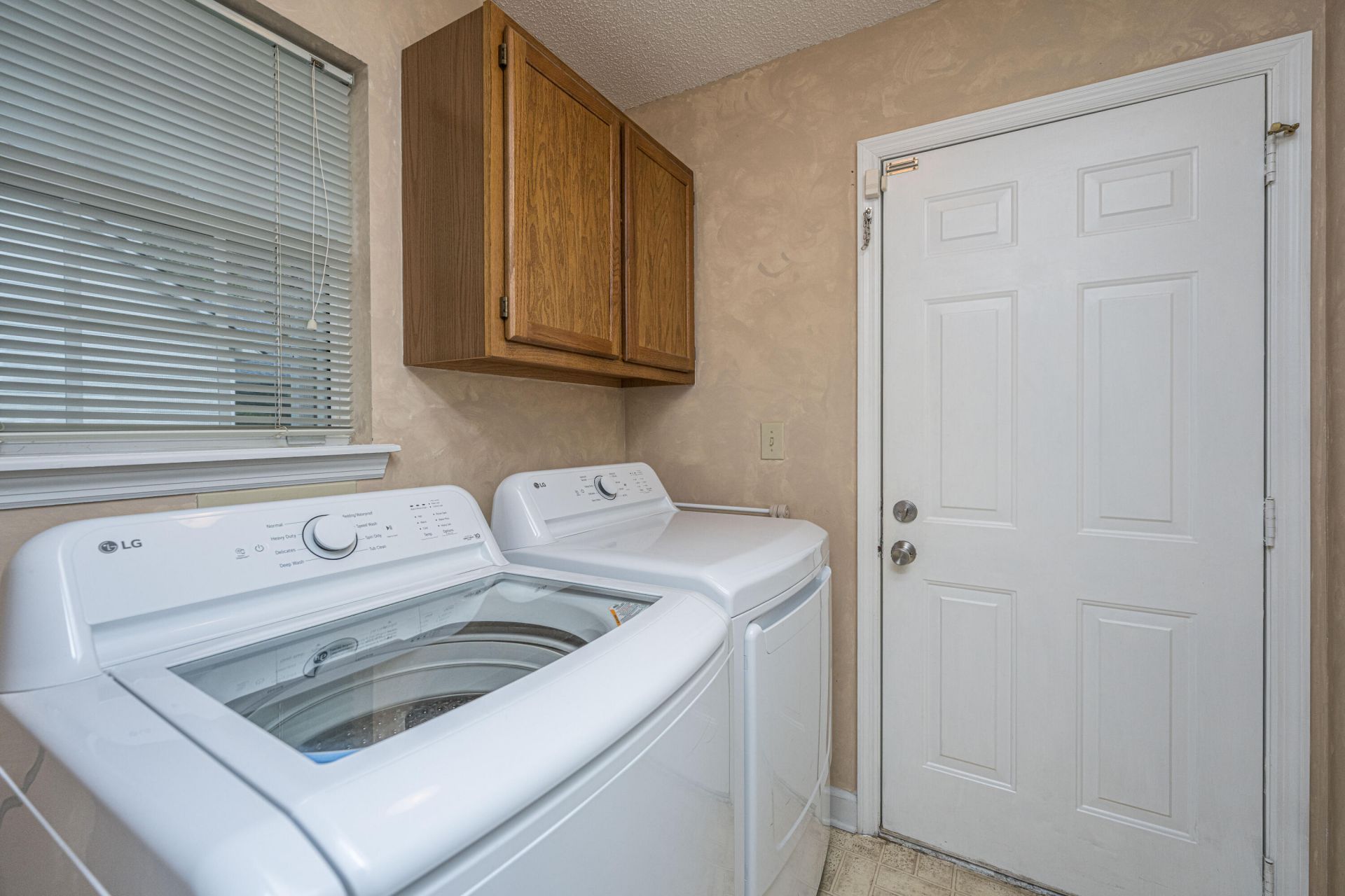 8167 Sherbrooke Lane Photo 38
