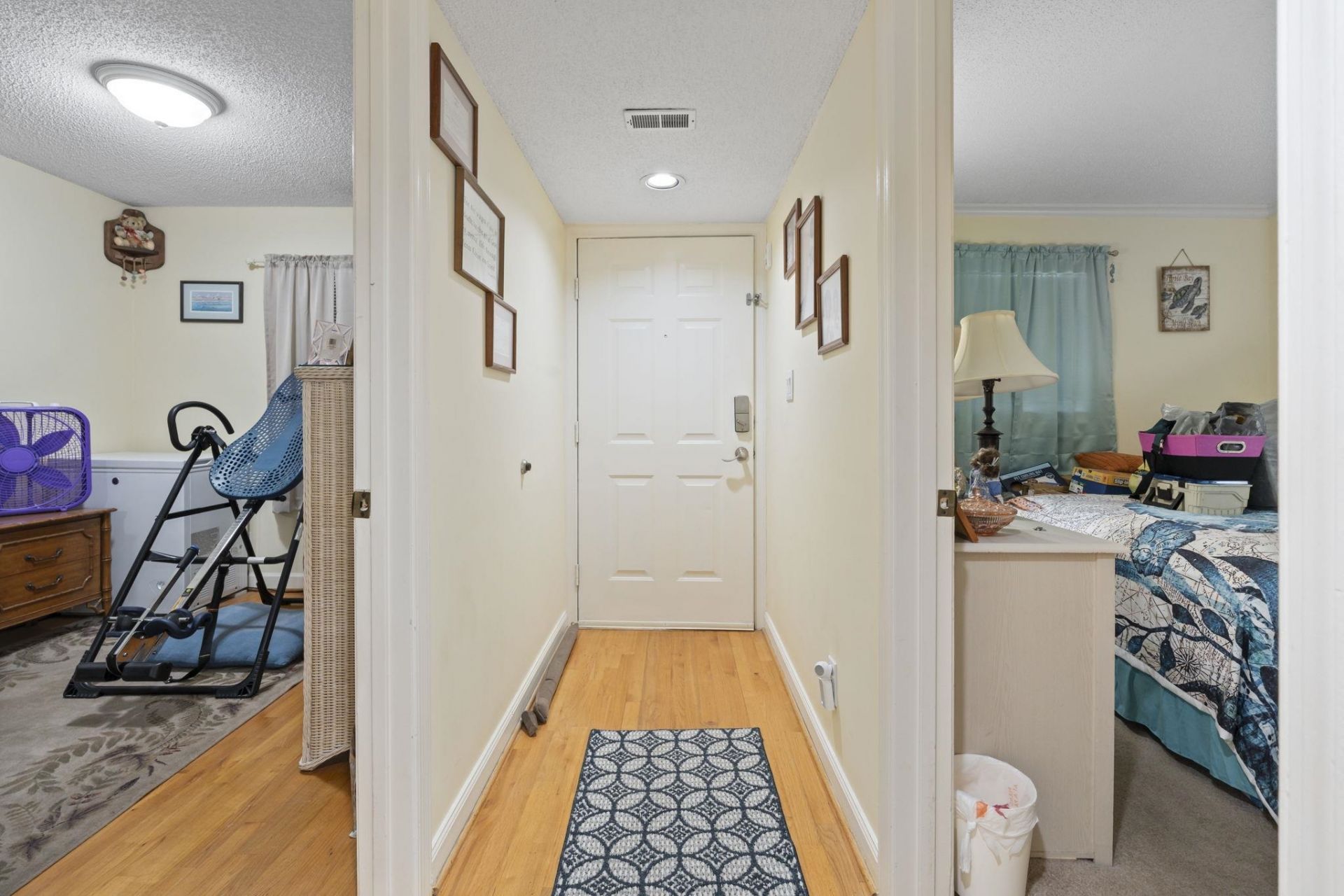 806 Conway St.  Photo 6