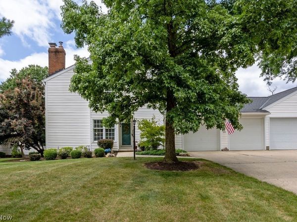 38 Oakwood Drive , Westfield Center, OH 44251
