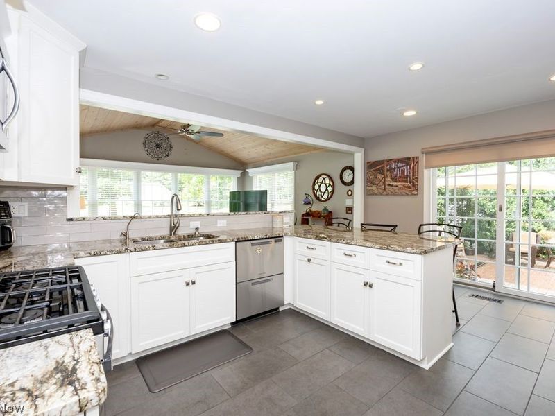 38 Oakwood Drive, Westfield Center, OH 44251 Photo 4