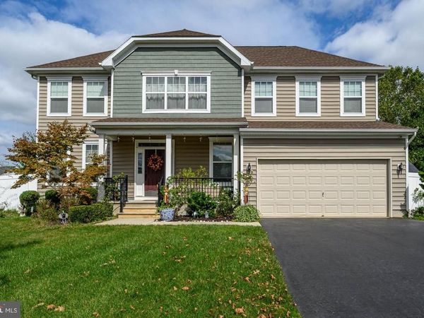 7 PASTEUR COURT , EAST WINDSOR, NJ 08520