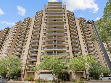 205 YOAKUM PARKWAY , Unit 902, ALEXANDRIA, VA 22304