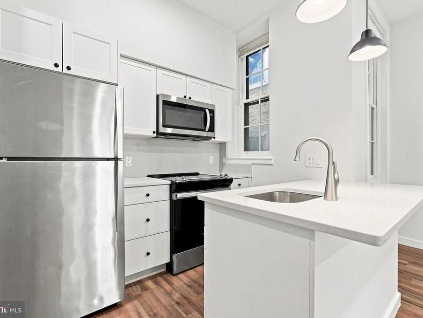 1525 Green Street, Unit 2F, Philadelphia, PA 19130 Main Photo