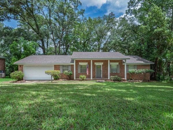 1436 Oldfield Drive , Tallahassee, FL 32308